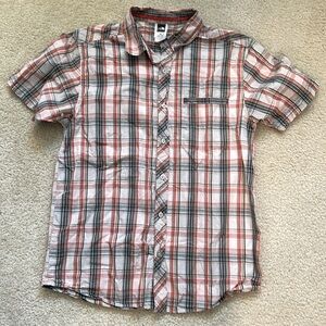The North Face men’s button down shirt sleeve shirt MEDIUM